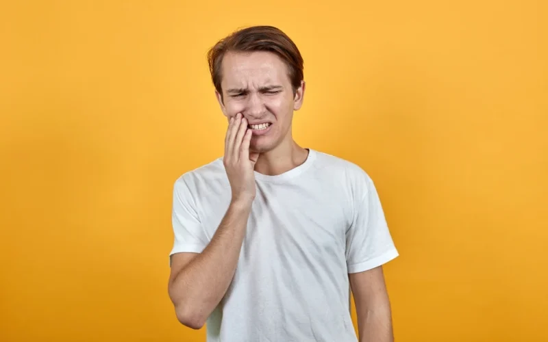 Dente com canal pode doer depois de anos